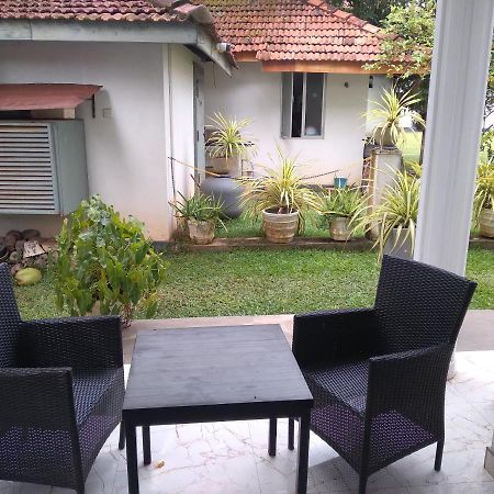 Vijai Resort Negombo Luaran gambar